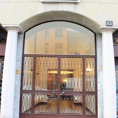 La Dell'olmo * Milan
